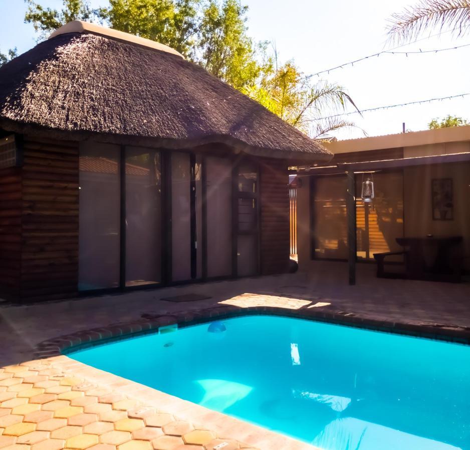 Oppi Draai Guesthouse Oudtshoorn Extérieur photo